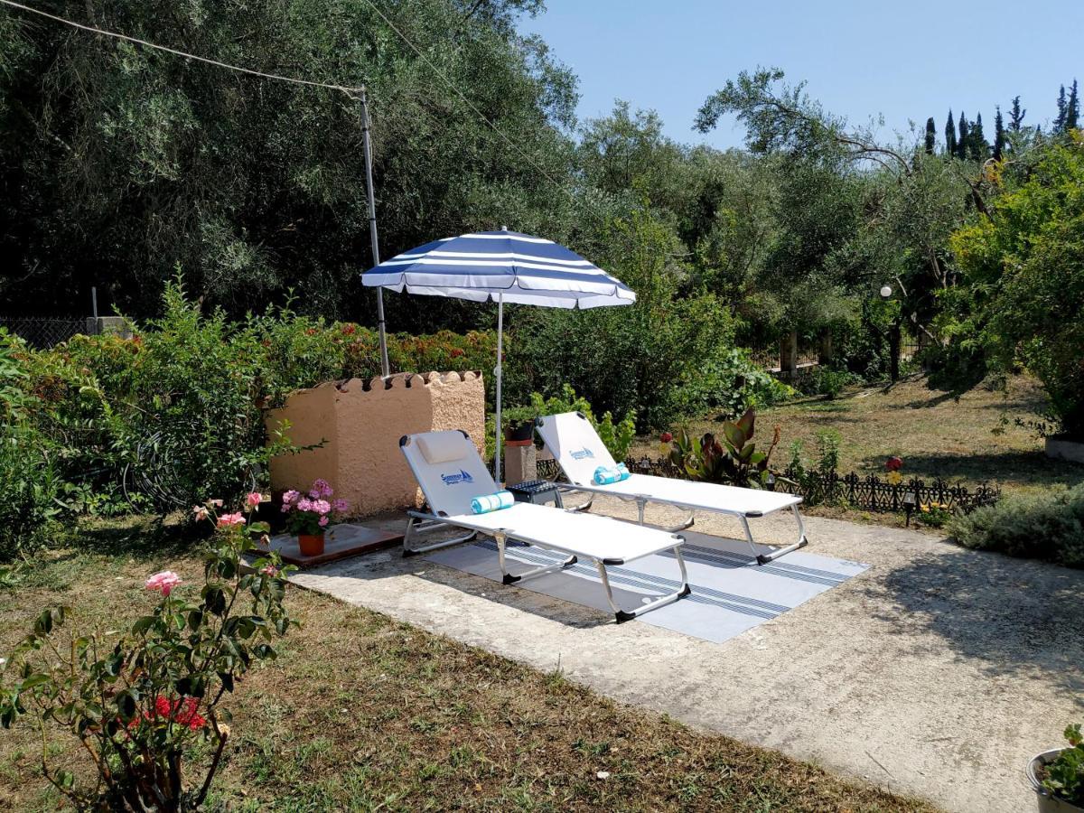 Family Holiday Apartment With Garden & Bbq Velonádes Exterior foto