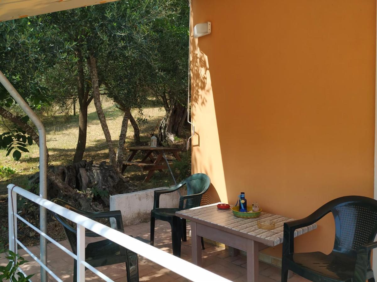 Family Holiday Apartment With Garden & Bbq Velonádes Exterior foto